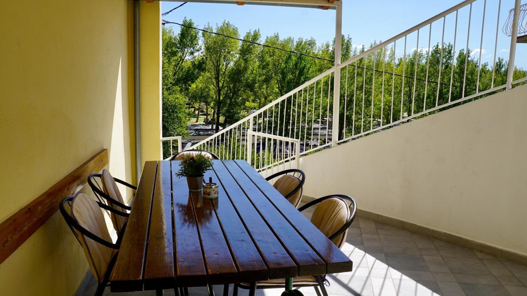 Apartments Niksa Kastelan 奥米什 外观 照片